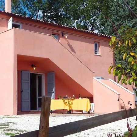 Lejlighed Locazione Turistica Gemma Di Sant'elena.1